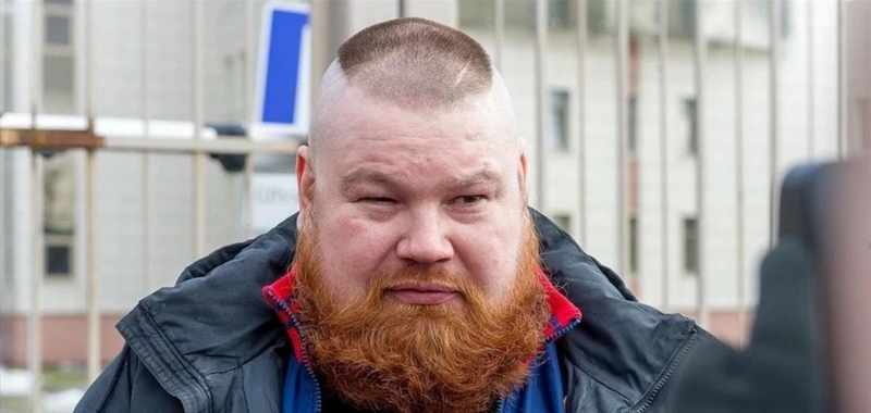 Беременная жена российского бойца MMA выбежала на ринг и остановила его бой. Видео