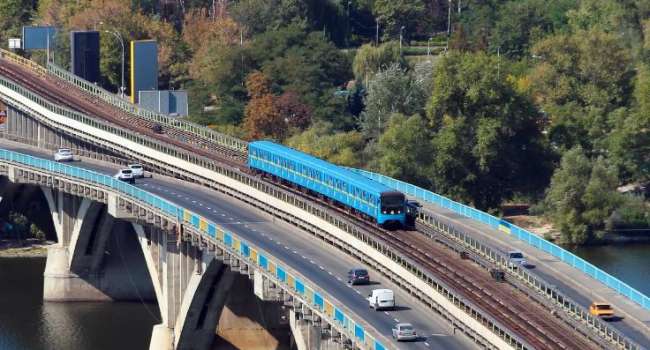 «Будет потрачено 60 млн евро»: киевский мост Метро собираются капитально отремонтировать