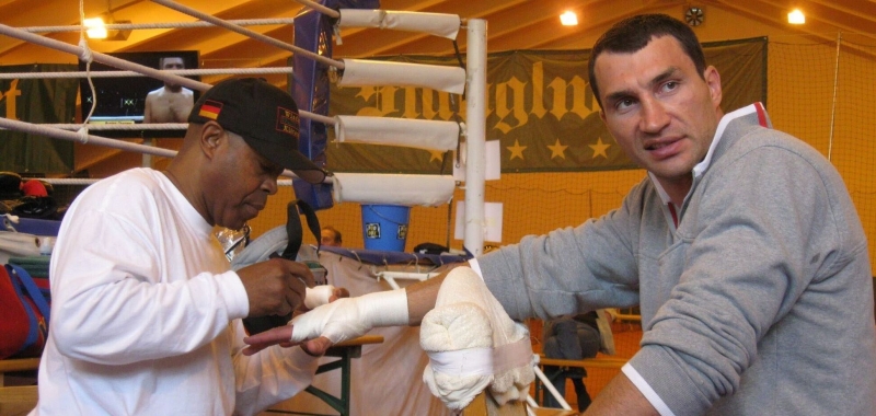 Экс-тренер Кличко заявил, что Владимир возобновит карьеру